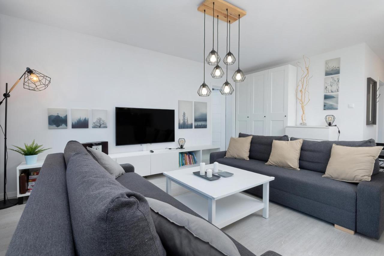 Apartamenty Platany Z Parkingiem By Noclegi Renters Kołobrzeg Kültér fotó