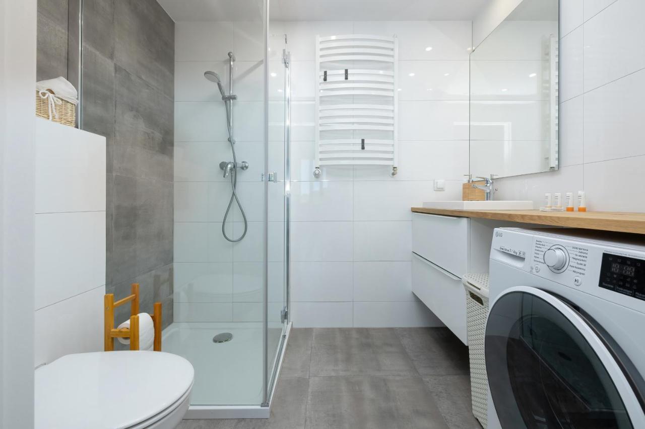 Apartamenty Platany Z Parkingiem By Noclegi Renters Kołobrzeg Kültér fotó